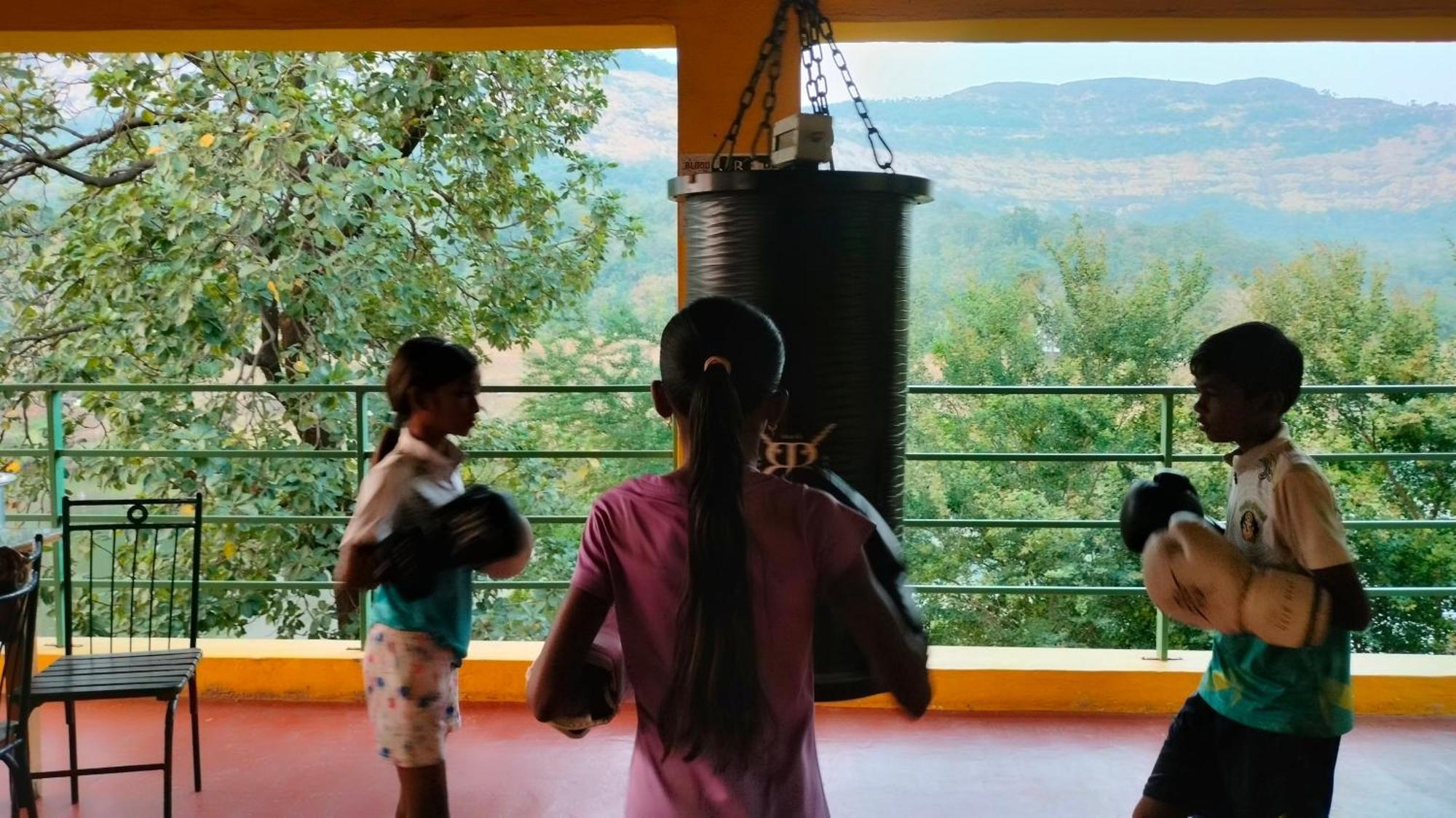 King'S Landing Villa Karjat Ngoại thất bức ảnh